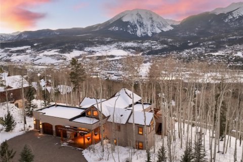 4 bedrooms House in Silverthorne, USA No. 72636 1