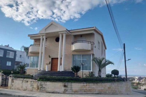 7 bedrooms House in Limassol, Cyprus No. 43021 6