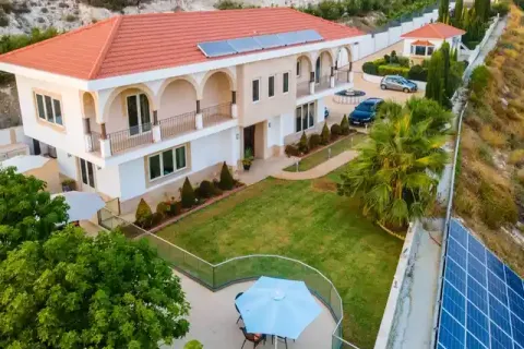 3 dormitorios Villa en Kato Drys, Cyprus No. 46617 1