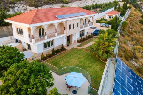 3 bedrooms Villa in Kato Drys, Cyprus No. 46617 1