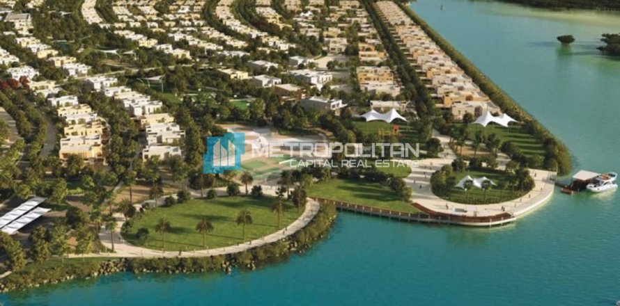 1004.6m² Land en  Yas Island, UAE No. 4590