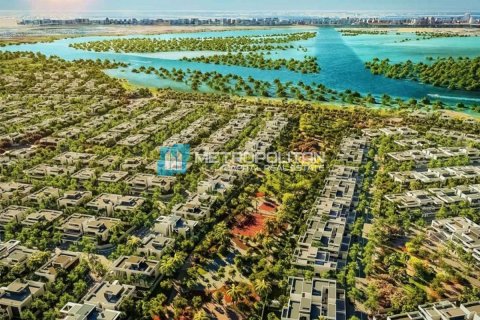 1004.6m² Land on the Yas Island, UAE No. 4590 3