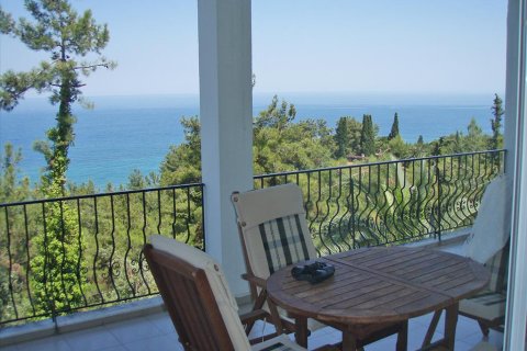 452m² Villa en Pieria, Greece No. 60513 1