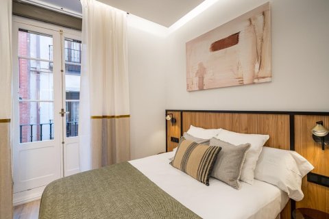 4 dormitorios Apartment en Madrid, Spain No. 27471 8