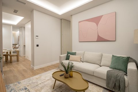 4 dormitorios Apartment en Madrid, Spain No. 27471 4