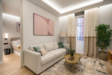 4 dormitorios Apartment en Madrid, Spain No. 27471 5