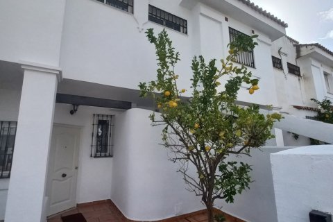 5 dormitorios Townhouse en Nueva Andalucía, Spain No. 27428 19