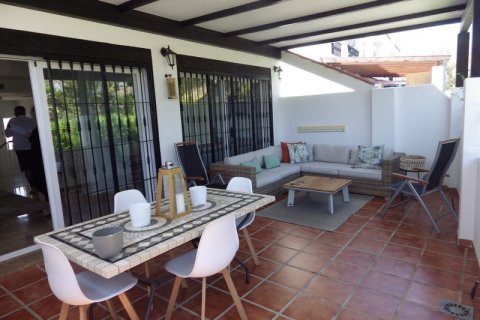 5 bedrooms Townhouse in Nueva Andalucia, Spain No. 27428 10