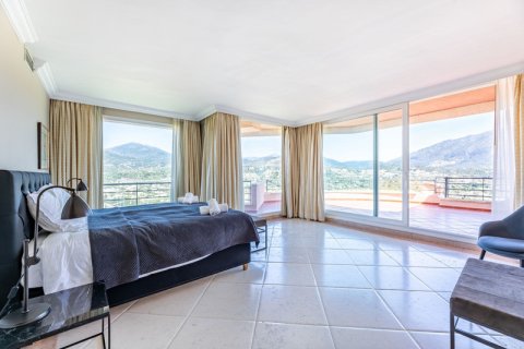 5 dormitorios Penthouse en Nueva Andalucía, Spain No. 27391 27