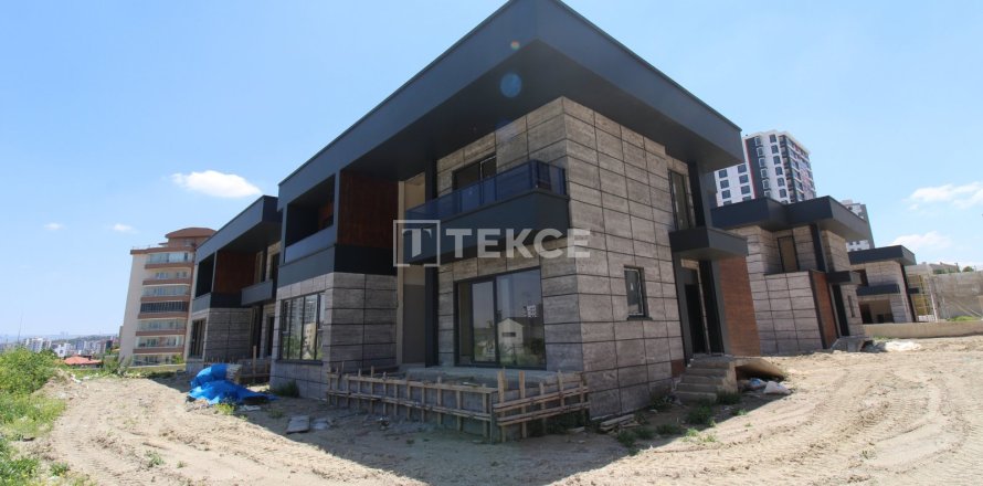 4+1 Villa en Ankara, Turkey No. 14094