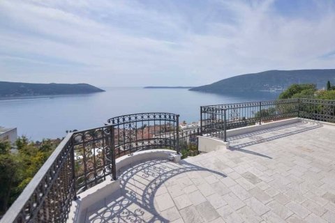 430m² House à Herceg Novi, Montenegro No. 66784 2