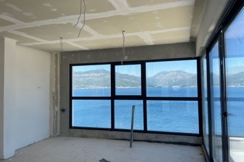 200m² House à Tivat, Montenegro No. 66782 14