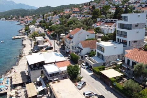 200m² House en Tivat, Montenegro No. 66782 4