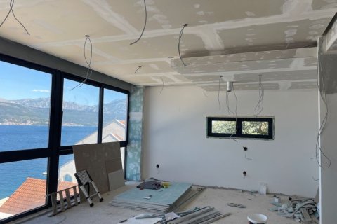 200m² House en Tivat, Montenegro No. 66782 11