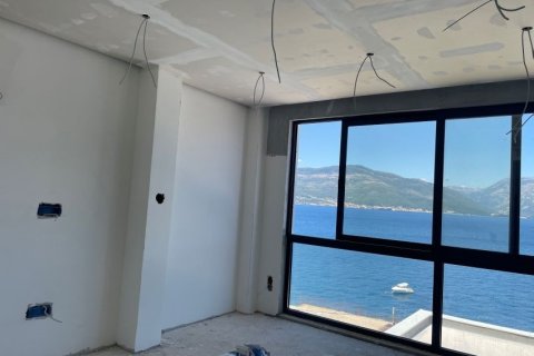 200m² House à Tivat, Montenegro No. 66782 10