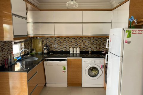 2+1 Apartment in Mahmutlar, Turkey No. 14138 5