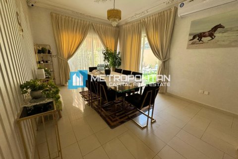 5 dormitorios Villa en Al Raha Gardens, UAE No. 7309 8