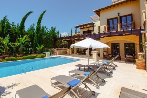 3 dormitorios Villa en Paphos, Cyprus No. 36983 1