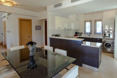 3 bedrooms Villa in Paphos, Cyprus No. 36982 7