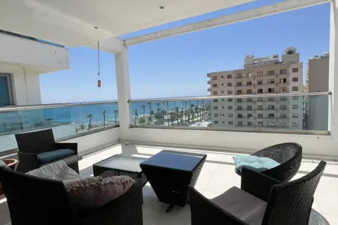 2 bedrooms Apartment in Larnaca, Cyprus No. 32583 2