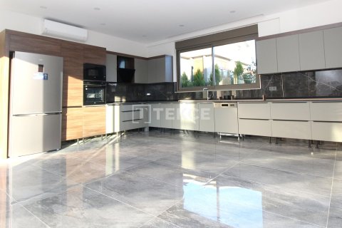 6+1 Villa en Belek, Turkey No. 11030 22