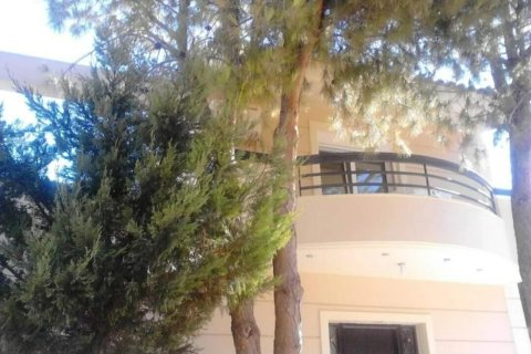 4 bedrooms Villa in Athens, Greece No. 47787 3