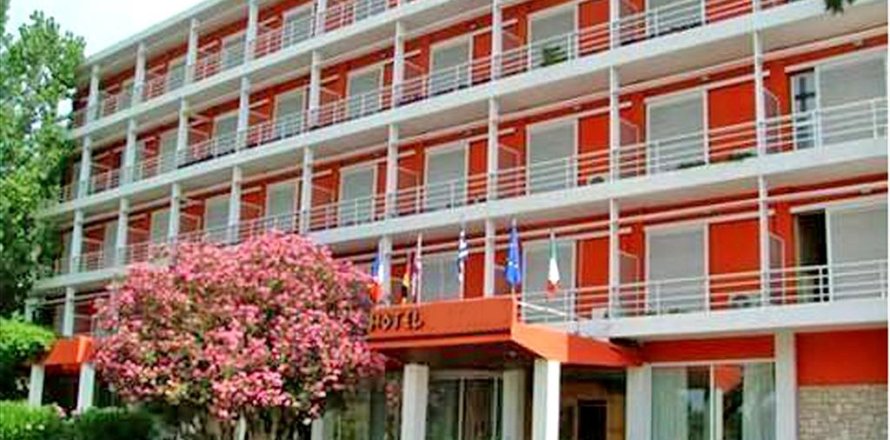 Hotel in Pyrgos, Greece No. 59648