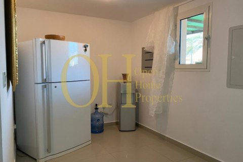 2 bedrooms Townhouse in Al Reef, UAE No. 8595 13