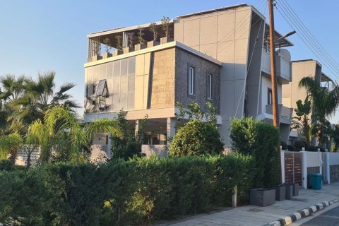 4 dormitorios Villa en Agios Tychonas, Cyprus No. 37042 1