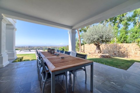 5 bedrooms House in Benahavis, Spain No. 25276 9