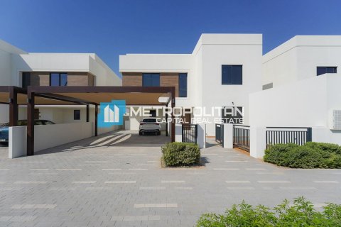 4 bedrooms Villa on the Yas Island, UAE No. 75448 6