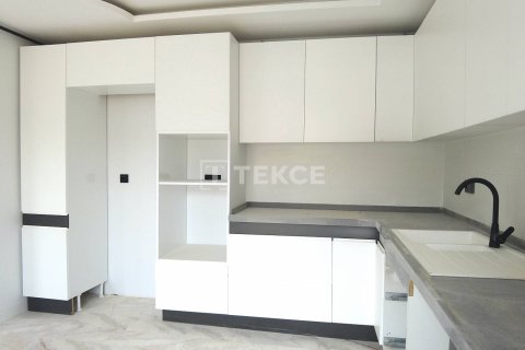 3+1 Apartment en Mudanya, Turkey No. 11316 13