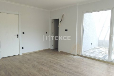 3+1 Apartment en Mudanya, Turkey No. 11316 23