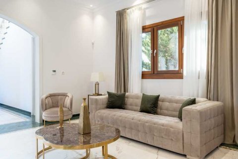 6 bedrooms Villa in Pyrgos, Cyprus No. 62672 14