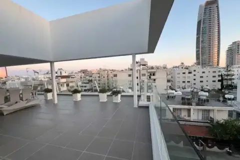 3 bedrooms Penthouse in Limassol, Cyprus No. 40998 1