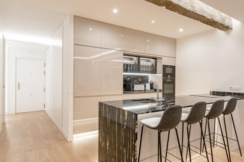 3 dormitorios Apartment en Madrid, Spain No. 26860 8