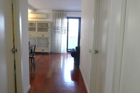 2 bedrooms Apartment in Madrid, Spain No. 26983 2