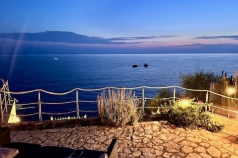 104m² House en Corfu, Greece No. 54208 16