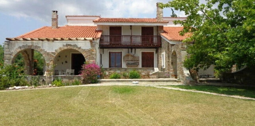 6 bedrooms Villa in Euboea, Greece No. 55264