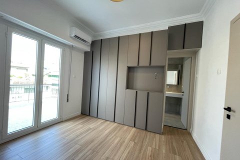 3 bedrooms Apartment in Athens, Greece No. 55276 8