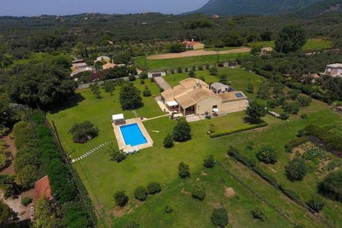 3 bedrooms Villa in Corfu, Greece No. 71778 13