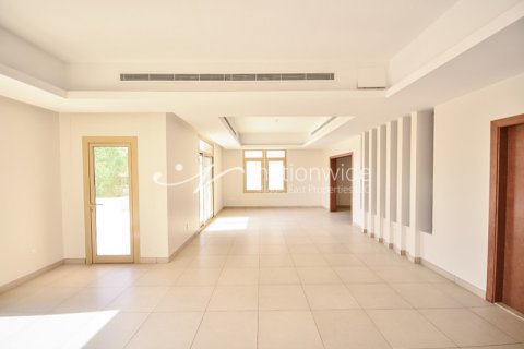 6 bedrooms Villa in Al Raha Golf Gardens, UAE No. 3414 13