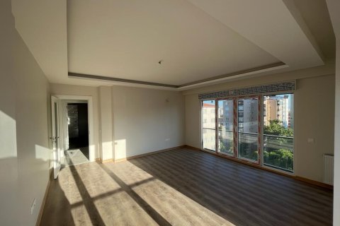 3+1 Apartment in Istanbul, Turkey No. 15530 5