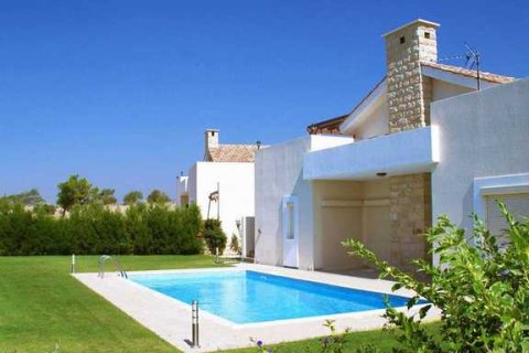 3 bedrooms Villa in Monagroulli, Cyprus No. 29106 7