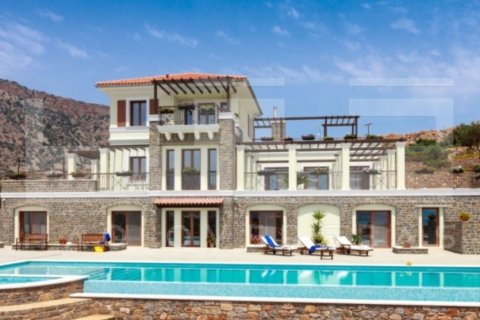 5 bedrooms Villa in Heraklion, Greece No. 24360 3