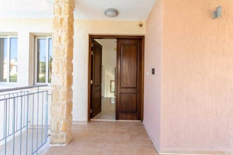 3 bedrooms Villa in Polis, Cyprus No. 71616 4