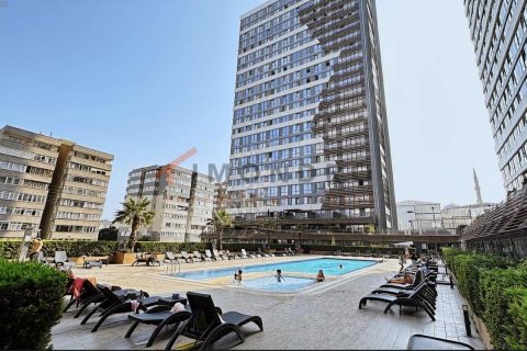 2+1 Apartment en Kadikoy, Turkey No. 17039 4