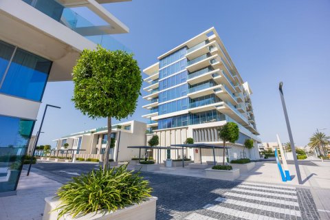 3 dormitorios Apartment en  Saadiyat Cultural District, UAE No. 6014 2