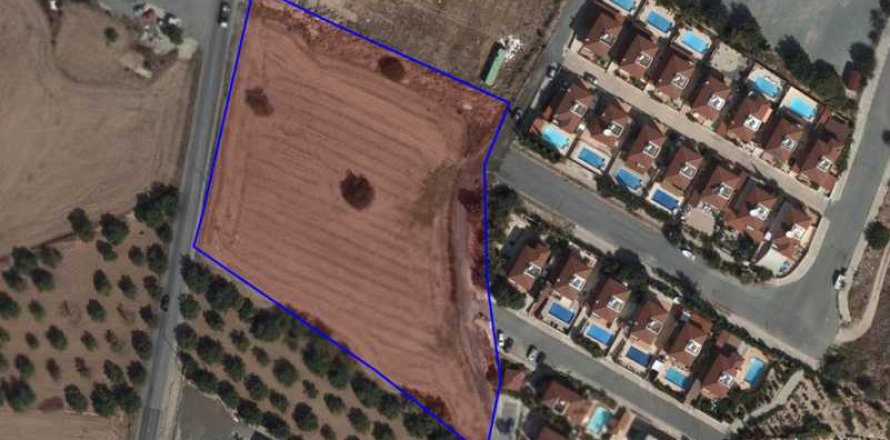 8863m² Land in Mesogi, Cyprus No. 64599