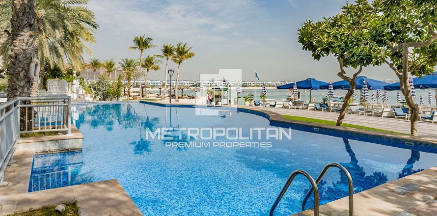 3 dormitorios Apartment en Shoreline Apartments, UAE No. 9078